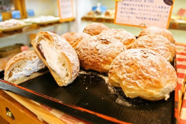 平岸あんぱん　Hjragishi sweet bean croissant